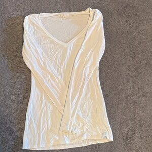 Moa Moa Classic White Long Sleeve V-Neck Top